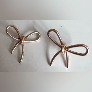 Large bow earrings